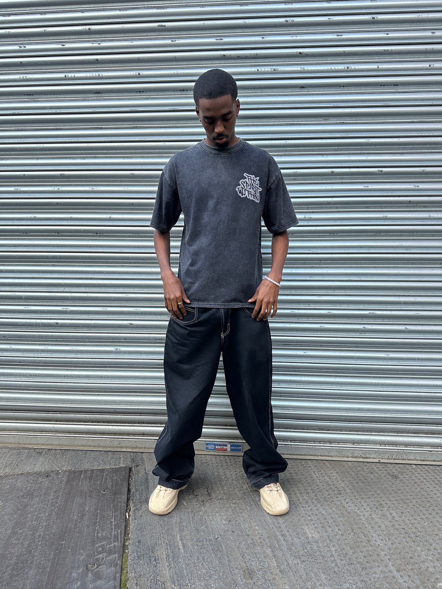 BLACK ACID-WASH MURAL TEE (OVERSIZED)